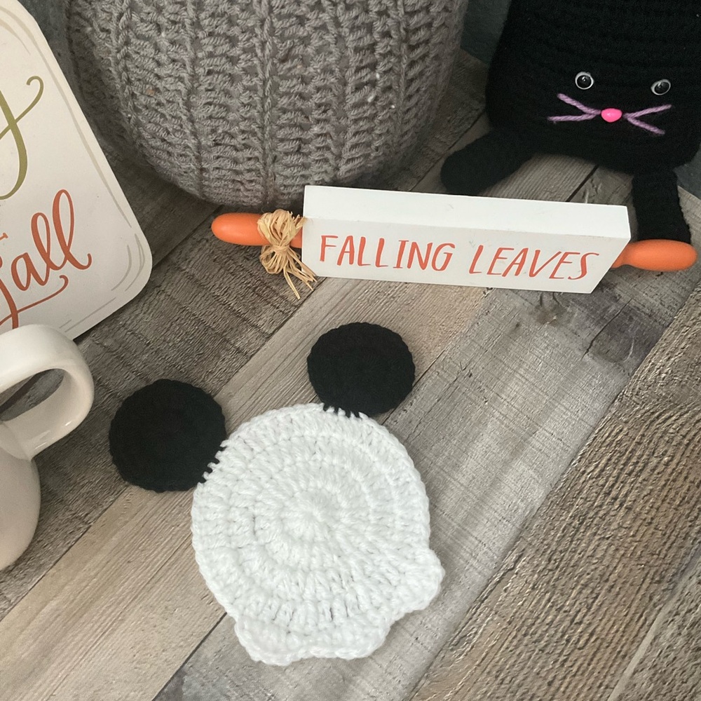 Halloween Ghost Minnie Mouse Ear Crochet Coaster Set 4 Pack - Picture 4 of 5
